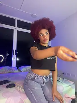 loladupont online show from April 6, 2:51 am