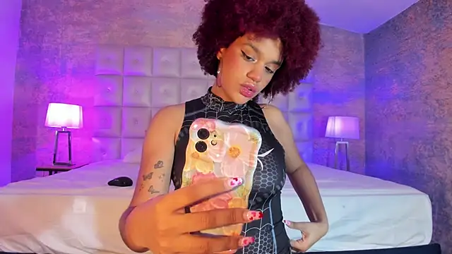 loladupont online show from November 17, 3:10 am