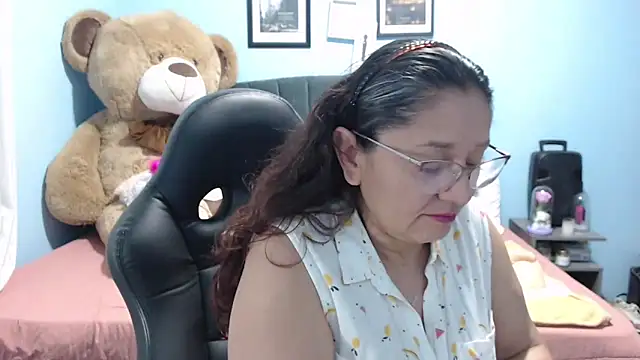 AngelRouss online show from February 6, 3:02 am