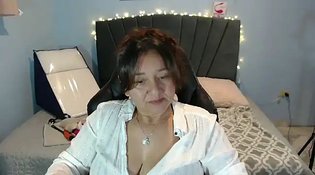 AngelRouss online show from February 5, 5:09 pm