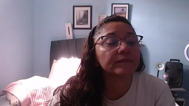 AngelRouss online show from April 8, 7:26 pm