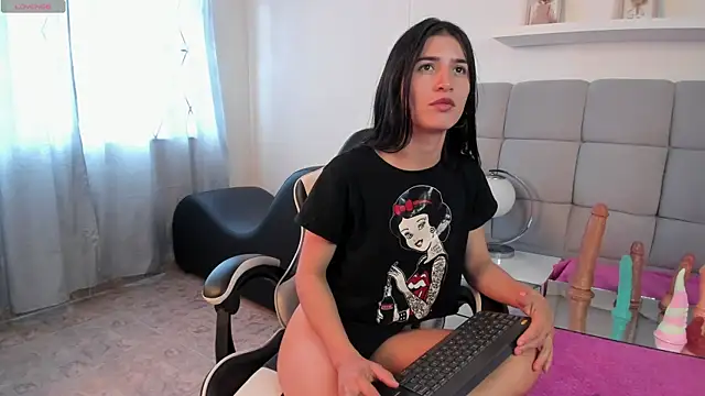 Chlooe Zoe online show from December 1, 7:26 pm