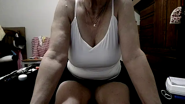 Keywest Kate online show from October 25, 12:10 am