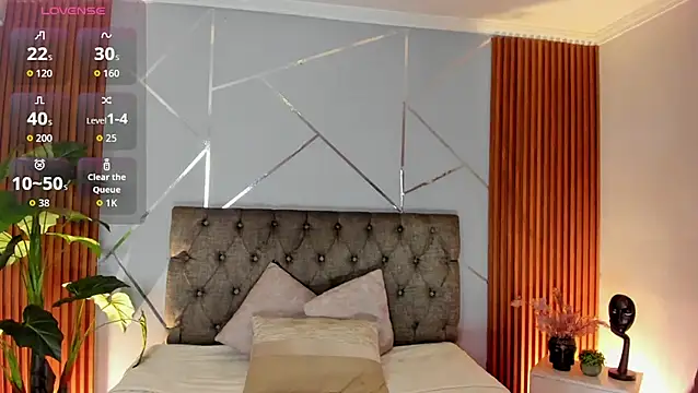 Snapshot of charlottee_white chatting on November 27, 8:42 pm charlottee white online show from November 27, 8:42 pm