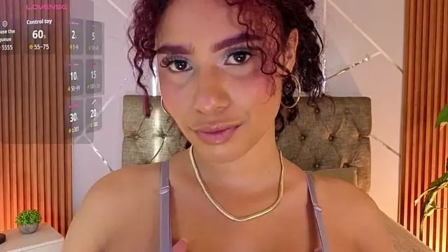 charlottee white online show from June 2, 8:53 pm