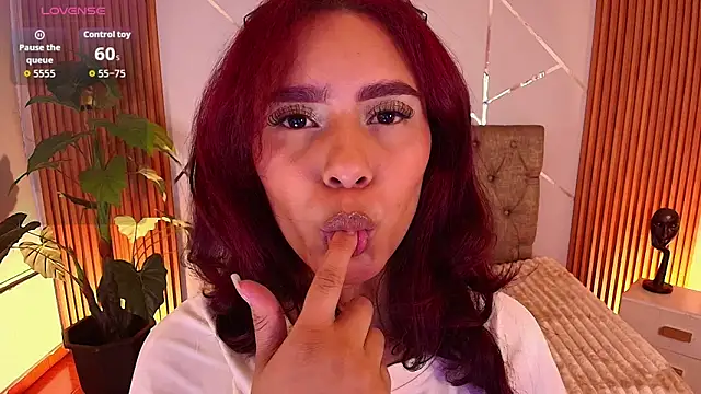 charlottee white online show from March 26, 9:24 pm