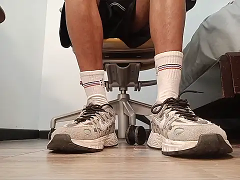 codysmith online show from September 26, 7:54 pm