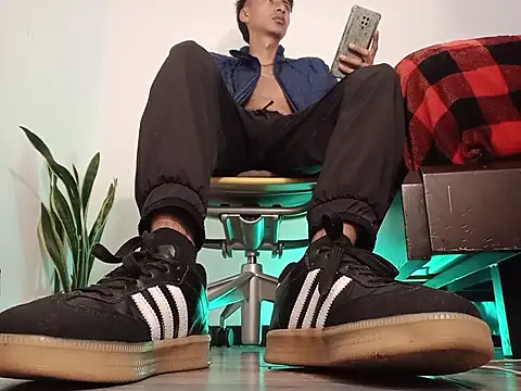 codysmith online show from November 18, 1:03 pm