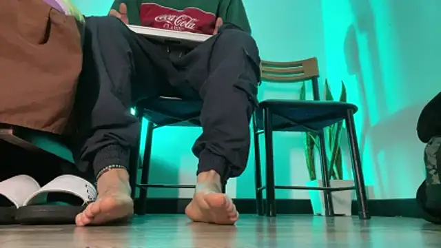 codysmith online show from April 13, 1:04 pm