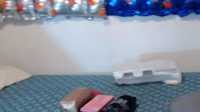 thaly funn online show from March 1, 8:21 pm