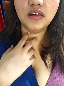 Riya Stream01 online show from April 20, 6:42 pm