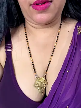 FlatVincy4 online show from November 7, 4:11 pm