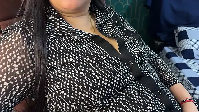 Snapshot of FlatVincy4 chatting on July 18, 7:11 pm FlatVincy4 online show from July 18, 7:11 pm