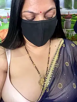 FlatVincy4 online show from October 31, 4:03 pm