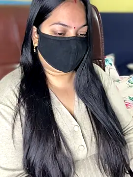 FlatVincy4 online show from December 5, 4:55 am