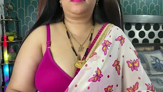 FlatVincy4 online show from February 15, 7:31 am