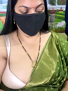 FlatVincy4 online show from November 5, 3:26 pm