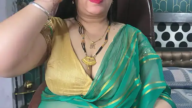 FlatVincy4 online show from February 18, 3:59 am