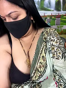 FlatVincy4 online show from November 3, 4:39 am