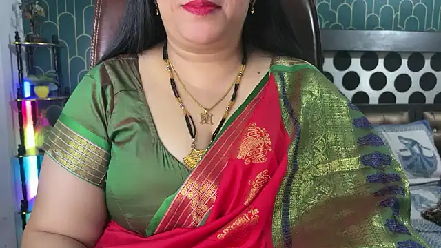 FlatVincy4 online show from February 14, 6:46 am