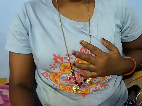 Snapshot of telugu_indhu_0001 chatting on October 4, 4:25 am telugu indhu 0001 online show from October 4, 4:25 am