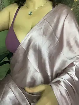 Snapshot of hot_menka chatting on October 31, 4:36 pm hot menka online show from October 31, 4:36 pm