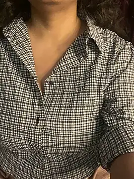 Snapshot of hot_menka chatting on January 14, 3:47 pm hot menka online show from January 14, 3:47 pm