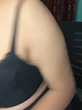 Snapshot of hot_menka chatting on February 1, 4:00 pm hot menka online show from February 1, 4:00 pm