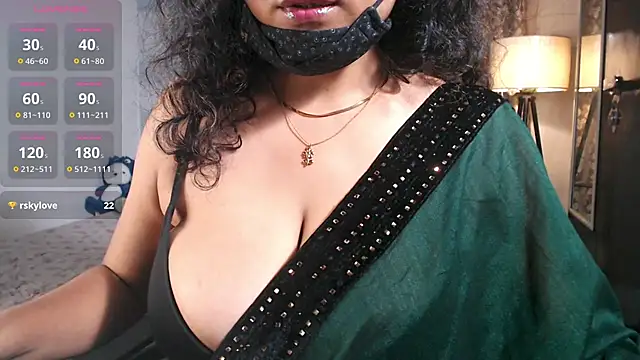 Snapshot of hot_menka chatting on May 1, 6:02 pm hot menka online show from May 1, 6:02 pm