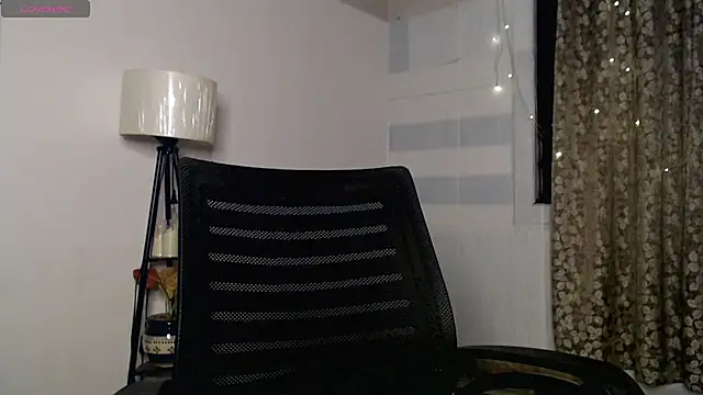 hot menka online show from February 8, 5:54 pm