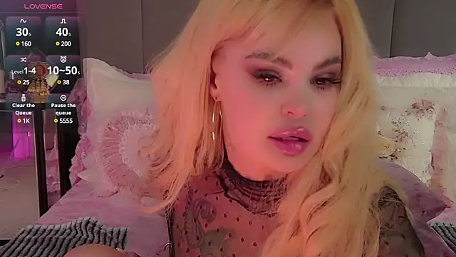 Snapshot of Marussia_luxury chatting on March 21, 9:12 am Marussia luxury online show from March 21, 9:12 am