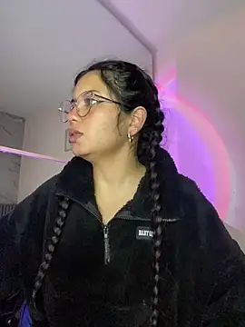 Rosita forever  online show from March 4, 8:22 am