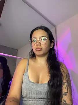 Rosita forever  online show from April 18, 7:18 pm