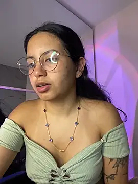 Rosita forever  online show from February 27, 8:08 pm