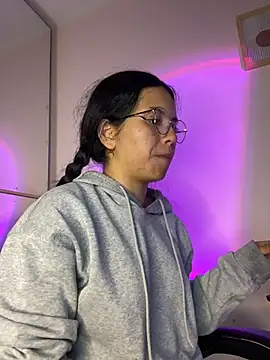 Rosita forever  online show from April 8, 6:59 am