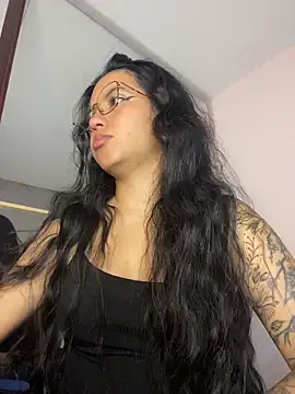 Snapshot of Rosita_forever_ chatting on June 22, 2:03 pm Rosita forever online show from June 22, 2:03 pm