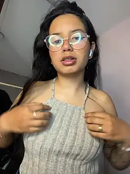 Snapshot of Rosita_forever_ chatting on June 12, 3:54 pm Rosita forever online show from June 12, 3:54 pm