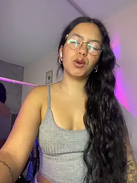 Rosita forever  online show from April 18, 1:24 pm