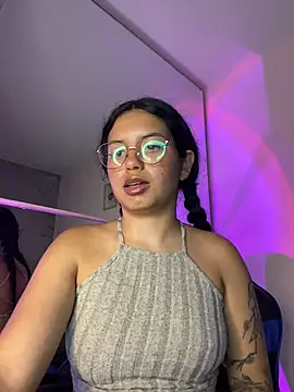 Rosita forever  online show from April 15, 1:55 am