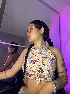 Rosita forever  online show from April 13, 1:04 pm