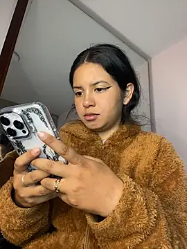 Snapshot of Rosita_forever_ chatting on June 13, 5:00 pm Rosita forever online show from June 13, 5:00 pm