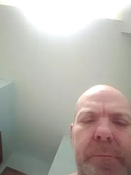 hoodratoui online show from December 5, 10:14 am