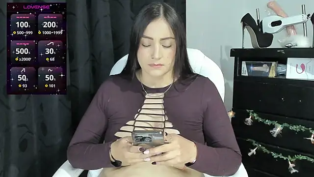 Snapshot of mariana_1_ chatting on January 15, 11:41 pm mariana 1 online show from January 15, 11:41 pm