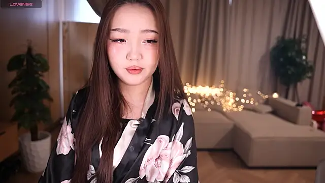 Snapshot of Amelyisthatyou chatting on March 19, 4:56 am Amelyisthatyou online show from March 19, 4:56 am