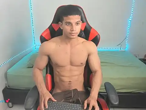 oliver thompsson7 online show from February 7, 11:13 pm