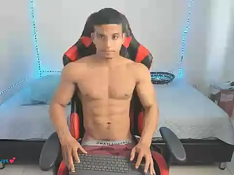 oliver thompsson7 online show from March 29, 10:22 pm