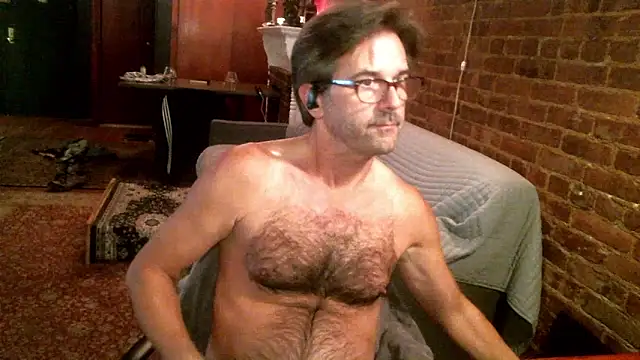 Snapshot of Johnny_Bottoms chatting on October 13, 10:54 pm Johnny Bottoms online show from October 13, 10:54 pm