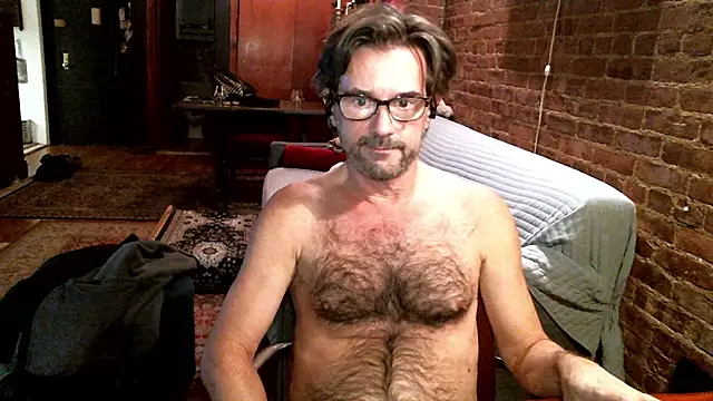 Johnny Bottoms online show from December 2, 6:37 am