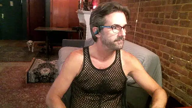 Snapshot of Johnny_Bottoms chatting on October 9, 10:10 pm Johnny Bottoms online show from October 9, 10:10 pm
