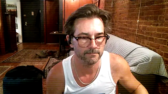 Johnny Bottoms online show from April 29, 9:54 pm
